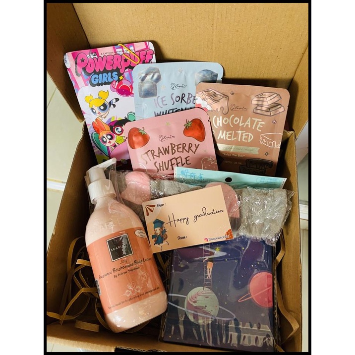 

Giftbox Wisuda Hampers Skincare Giftbox Ultah Giftbox Masker Wajah