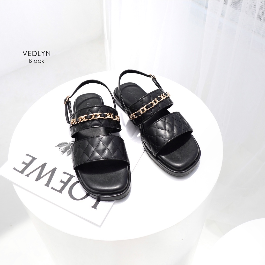 Damelia Vedlyn Sandals Wanita