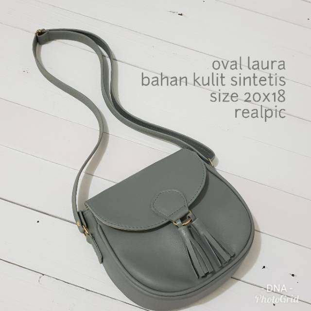 Realpict Slingbag oval laura dna