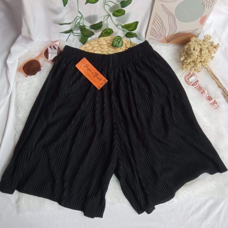 ( COD ) CELANA HOTPANT PLISKET LIDI / CELANA PENDEK NAGITA / HOTPANT JUMBO BB 80KG - CELANA PENDEK SANTAI TERLARIS / HOTPAN PLISKET WANITA / CELANA SANTAI / CELANA PENDEK NAGITA / TERMURAH / BESTSELLER / BISA BAYAR DITEMPAT / SALE