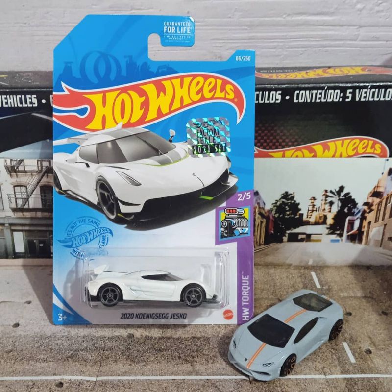 Hotwheels Hot Wheels Factory sealed 2021 US Card 2020 Koenigsegg Jesko White Putih