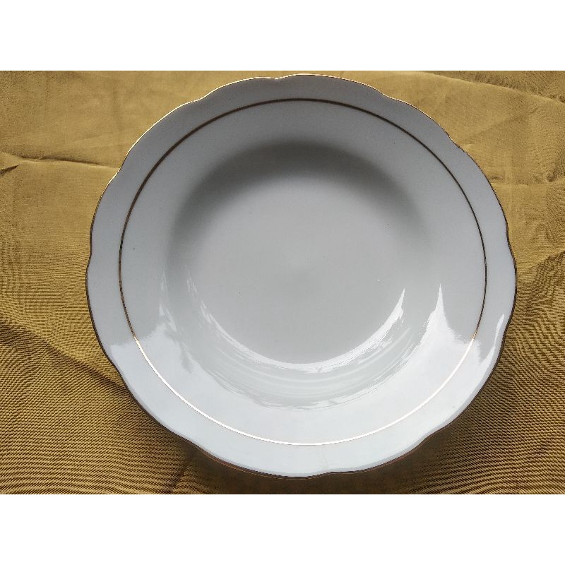 PIRING MAKAN CATERING MERK SANGO PUTIH LIST GOLD