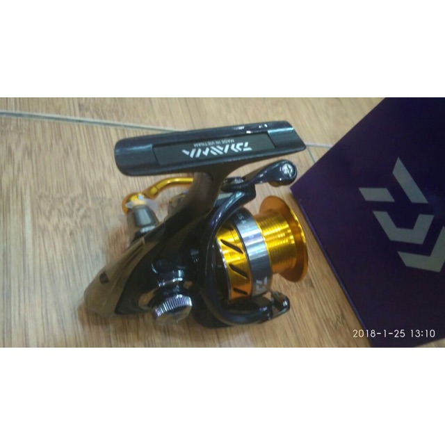 Reel Daiwa Revros 2500