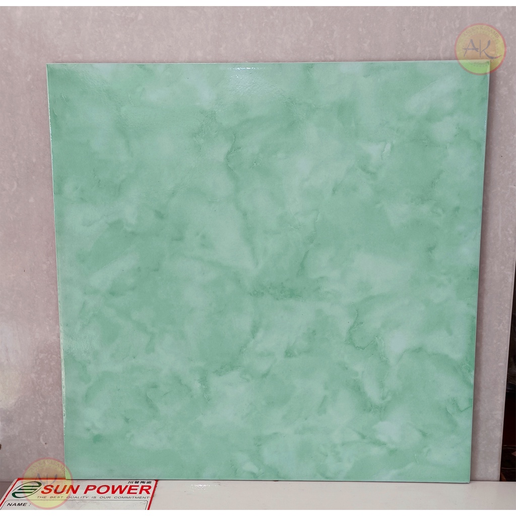 Keramik Lantai Hijau Motif Marble Glossy 40x40 Arwana Green 7722