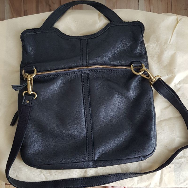 FOSSIL black sling bag