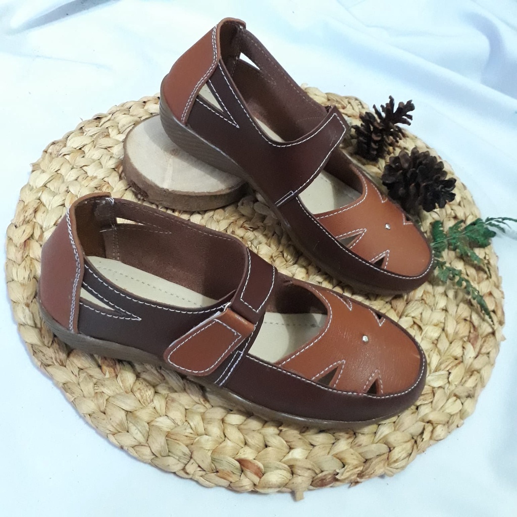 Yutaka sol tinggi - cokelat /krem  sepatu wanita flat shoes