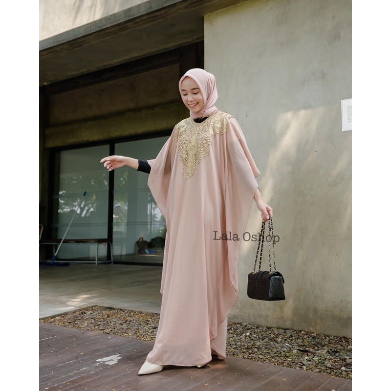 Louna Gamis | Kaftan Wanita Kondangan | Kaftan Mewah | Kaftan Jumbo | Kaftan Premium | Gamis Premium | Gamis Renda | Gamis Kondangan | Gamis Mewah | Gamis Jumbo