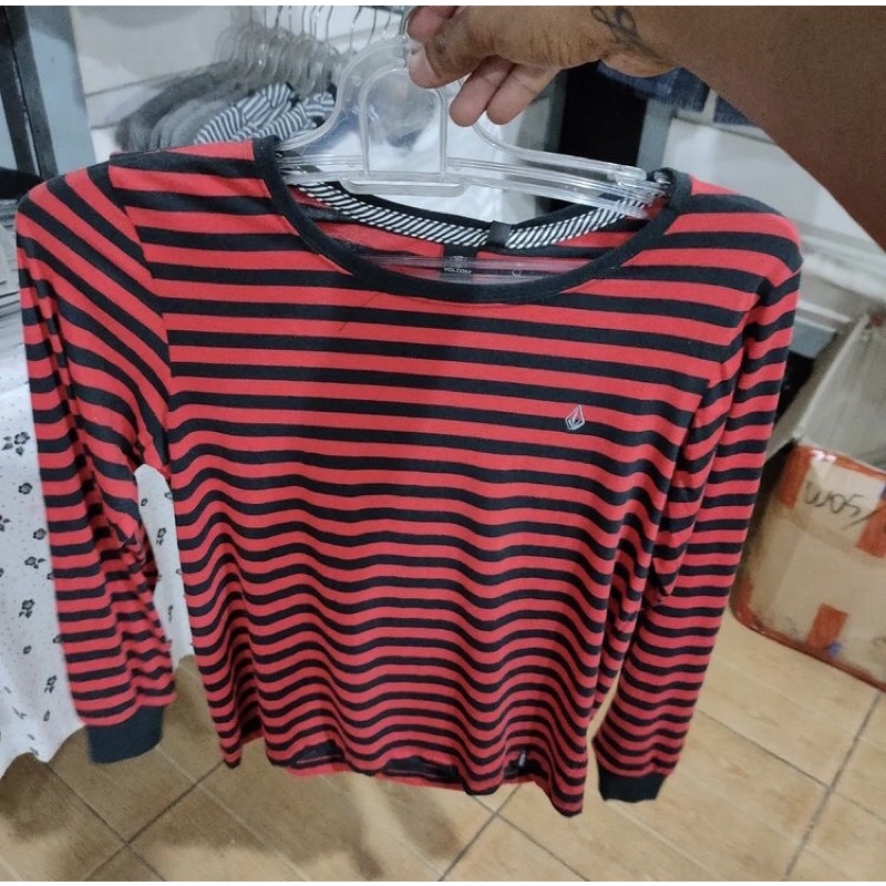 baju kaos wanita lengan panjang Volcom original sg114