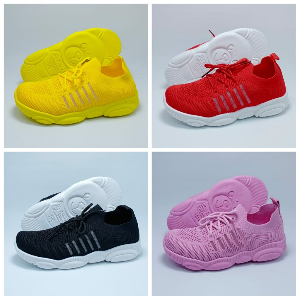  Sepatu  Anak anak  Slip on Fashion Tali ada  motif jaring 