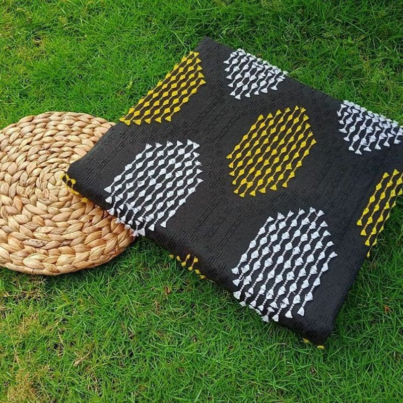 KAIN TENUN MOTIF BULU 2