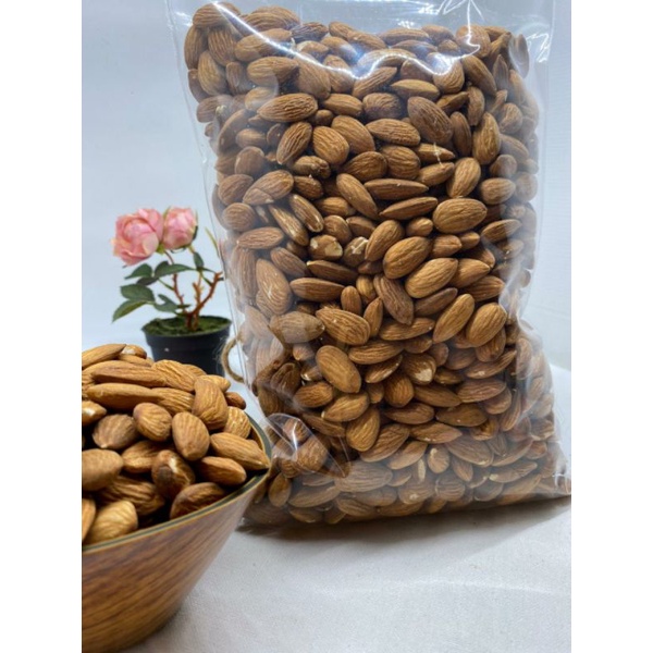 

KACANG ALMOND