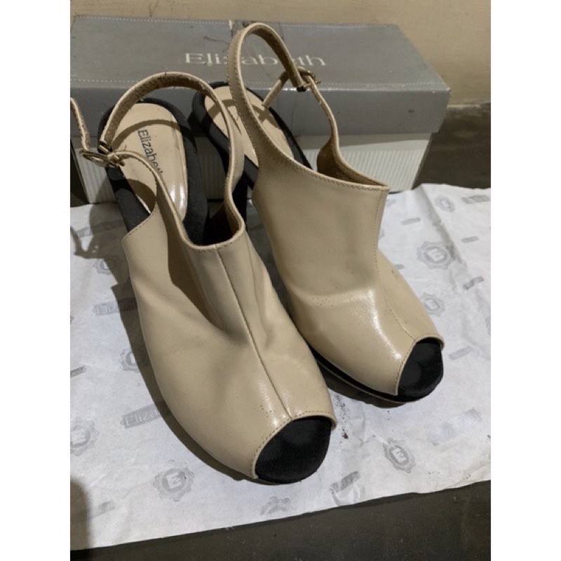 Preloved heels elizabeth