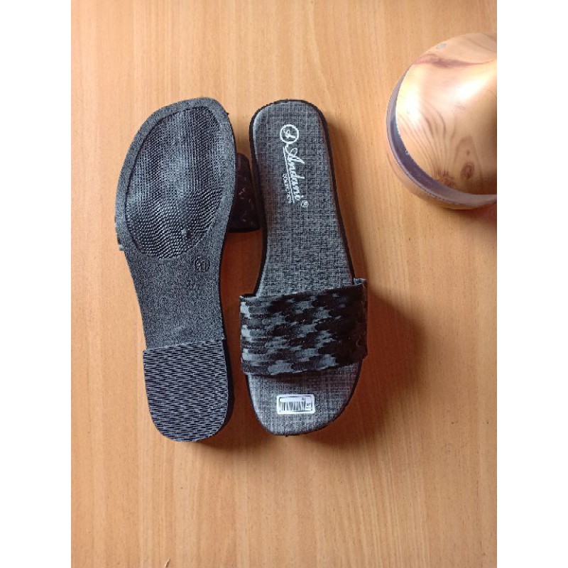 Sandal selop Wanita &quot;Andani Collection&quot; Hitam