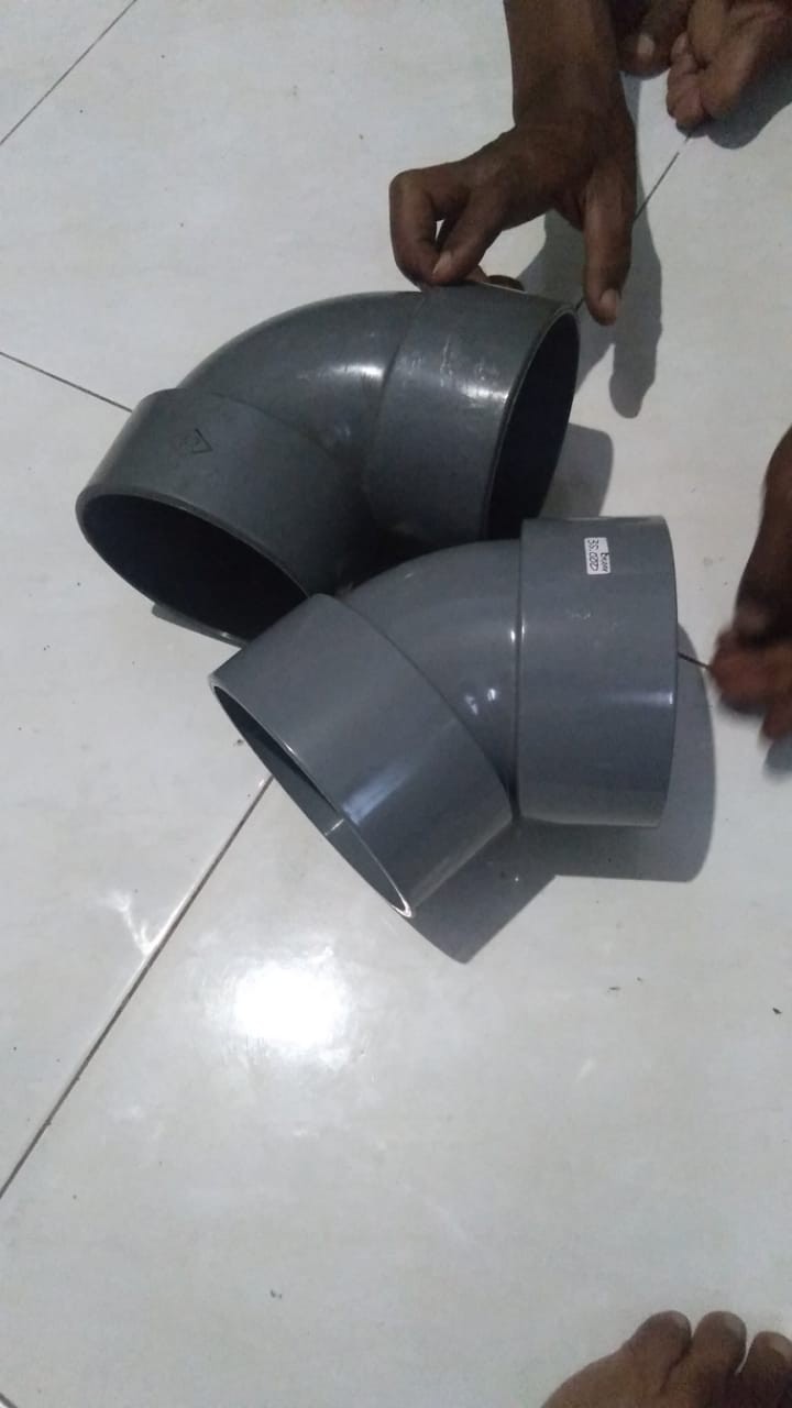 Elbow Pvc 4 Inch Lesso D 45* Derajat Knee Keni Fitting Sambungan Pipa Pvc Pipa Air