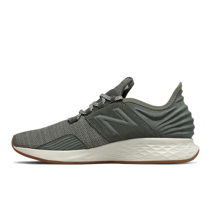 New Balance Fresh Foam Roav - Abu-abu, 44