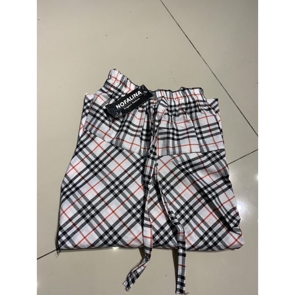 ROK KOTAK KOTAK PANJANG WANITA ROK PAYUNG MAYUNG ROK PANJANG ROK MUSLIMAH MUSLIM DEWASA BAHAN KATUN PINGGANG KARET TALIAN-Putih