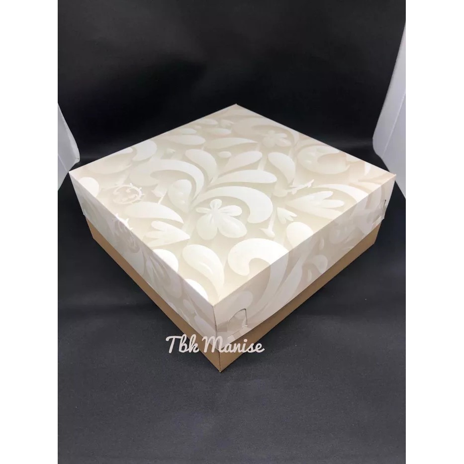 

Box kue cream flower 25x25x10cm / Kardus Kue / Kotak Kue / Cake Box