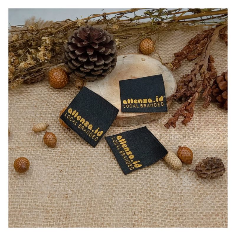 

3x4cm label rajut woven demask