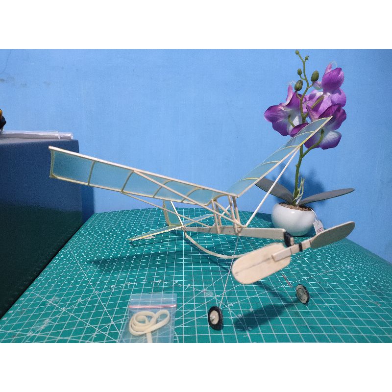 Baru.pesawat tenaga karet Sky rat WS30cm siap terbang free motor stik