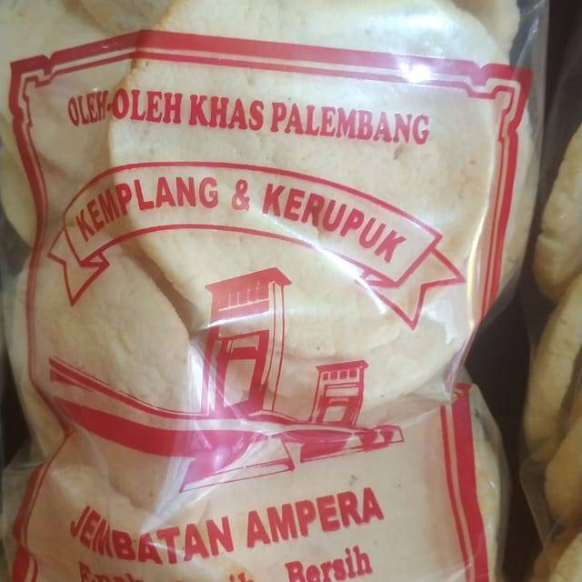 

Kerupuk Kemplang Khas Palembang