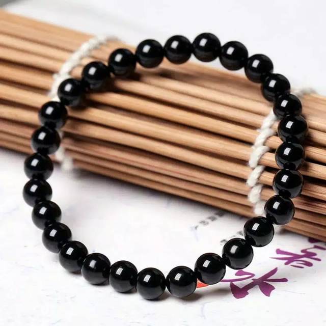 Gelang black jade hitam