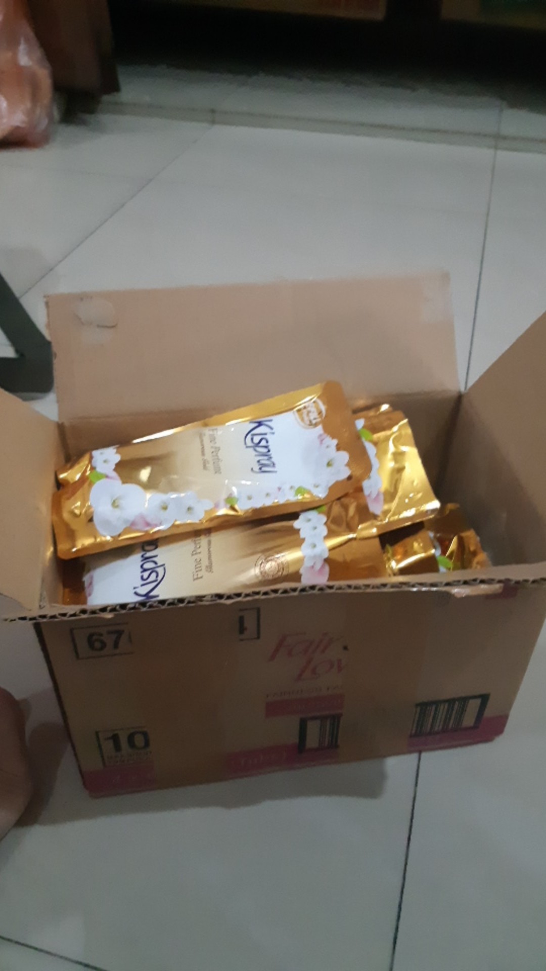 Promo Murah Kispray Pewangi Pelembut Pakaian All Variant 300 Ml