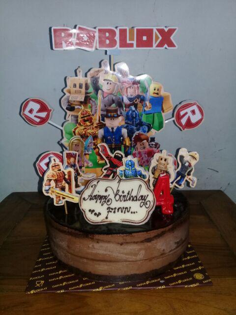 Cake Topper Roblox Shopee Indonesia - 31 best roblox images roblox cake roblox birthday cake