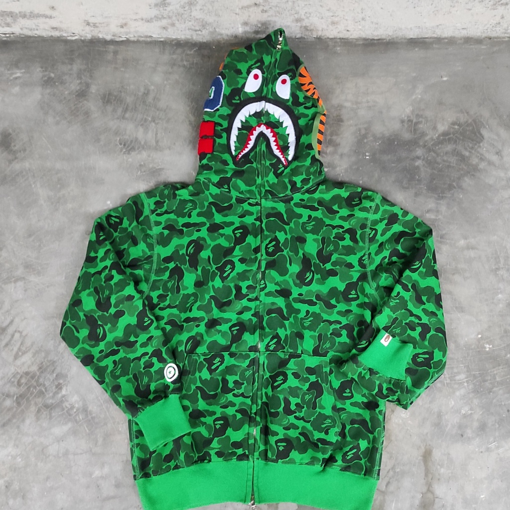 Jaket vintage celana kaos varsity sukajan hoodie crewneck second Bape Shark Camo Hoodie Green Shibuy