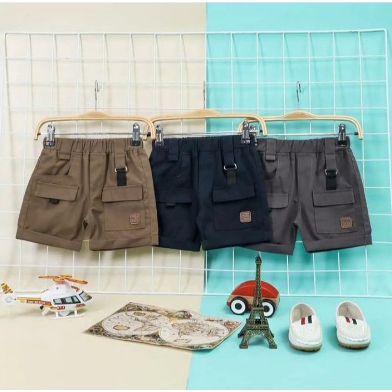 SHORT CARGO PANTS BY UNO