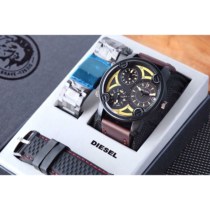 DIESEL Jam Tangan Pria Analog 3Time Leather Strap 50mm
