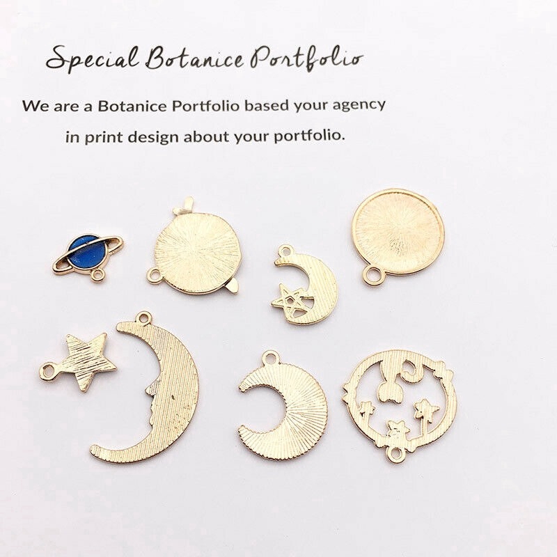 8pcs Liontin Enamel Bentuk Bulan/Bintang/Planet Untuk Membuat Perhiasan Diy