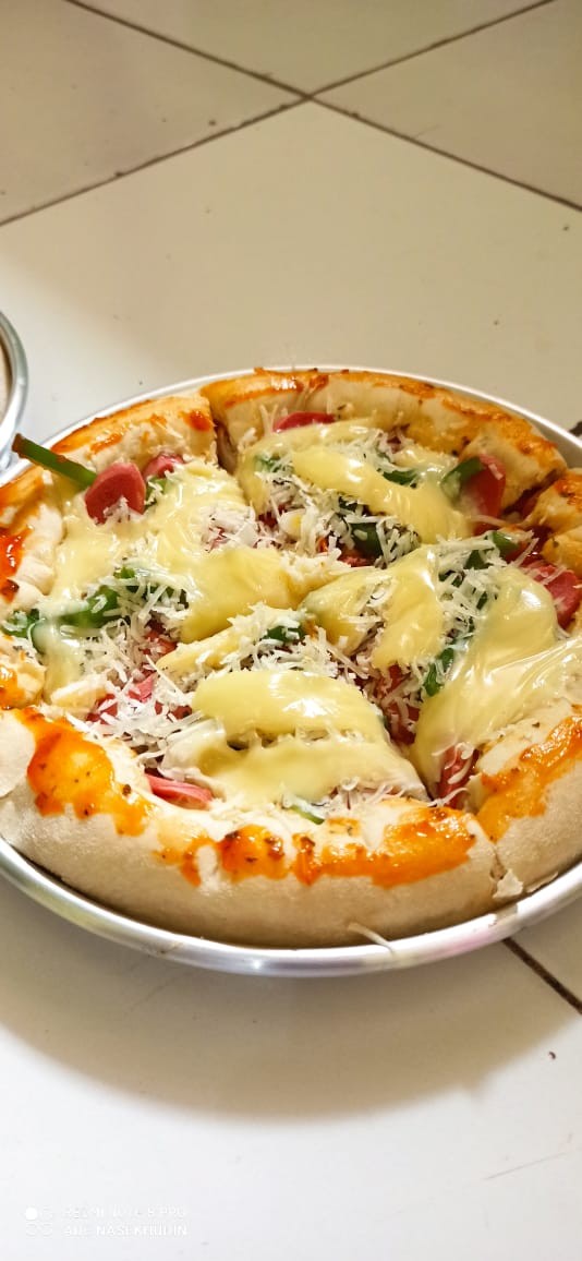 Pisau Pemotong Pizza Tipis