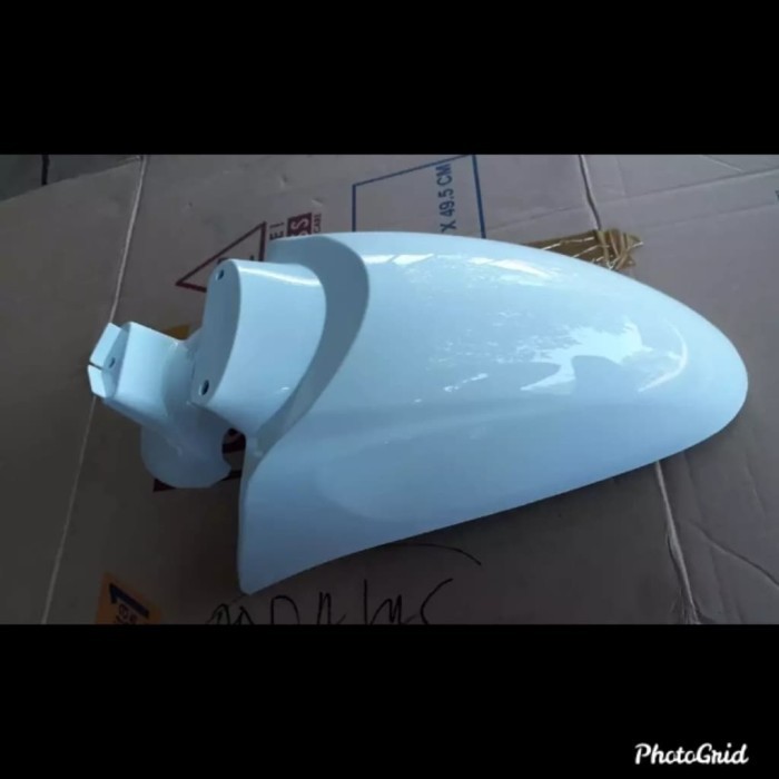 Spakbor Depan Honda Scoopy Fi tahun 2018-2019 warna putih