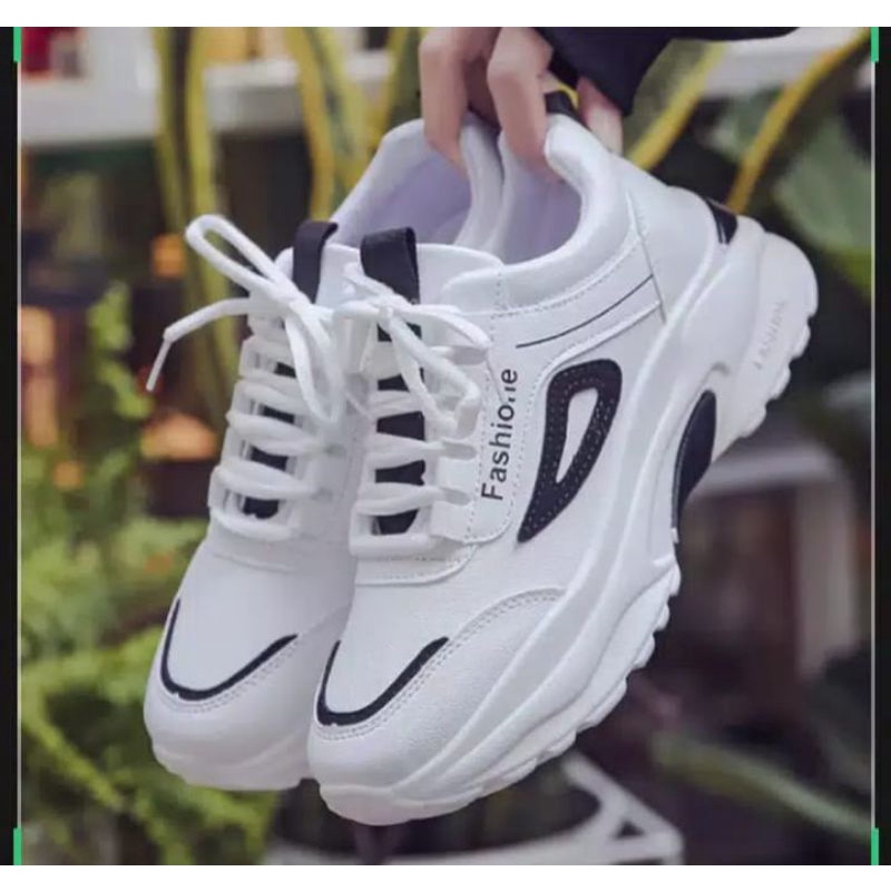 Sepatu Wanita Putih Sneakers Wanita Sepatu Putih Wanita Sepatu Wanita Korea Sepatu Cewek Fashion ( Cis_01 )-Putih hitam