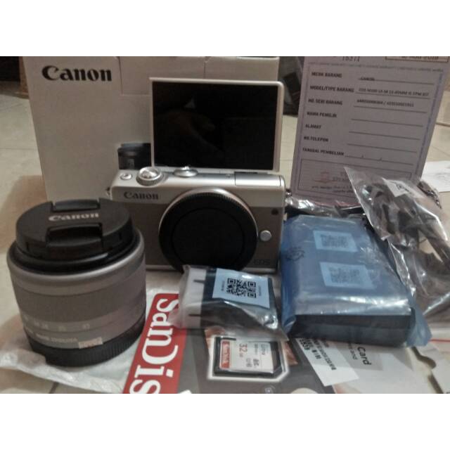 Canon EOS M100