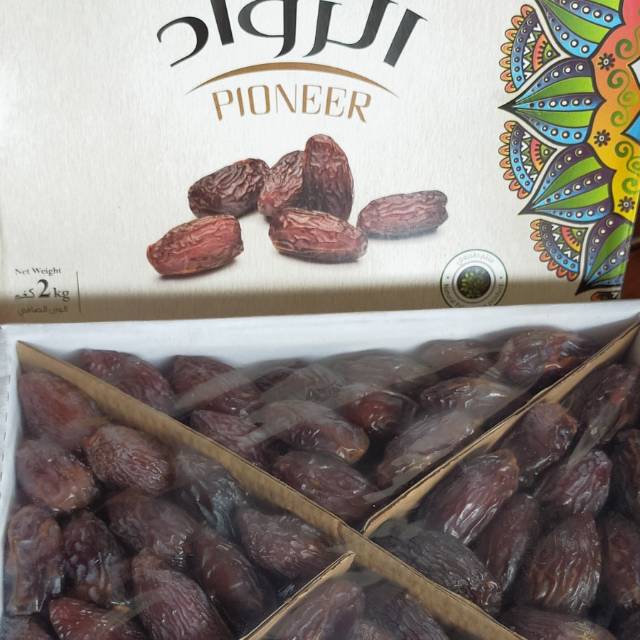 

Kurma MEDJOUL