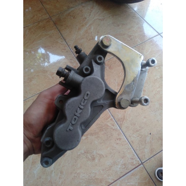 kaliper tokico 6 piston