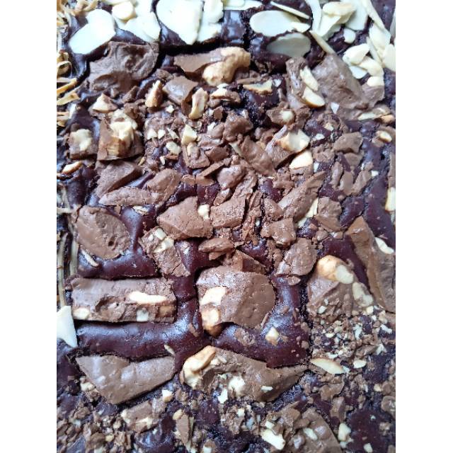 

Fudgy Brownies Silverqueen by cemcemil