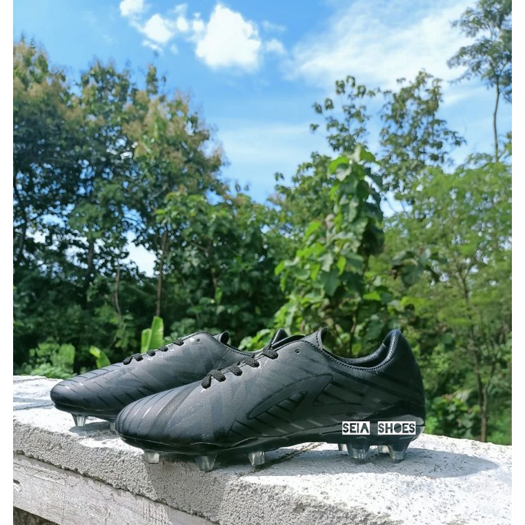 Sepatu Bola SPECS Accelerator Slaz FG Pro Terbaru