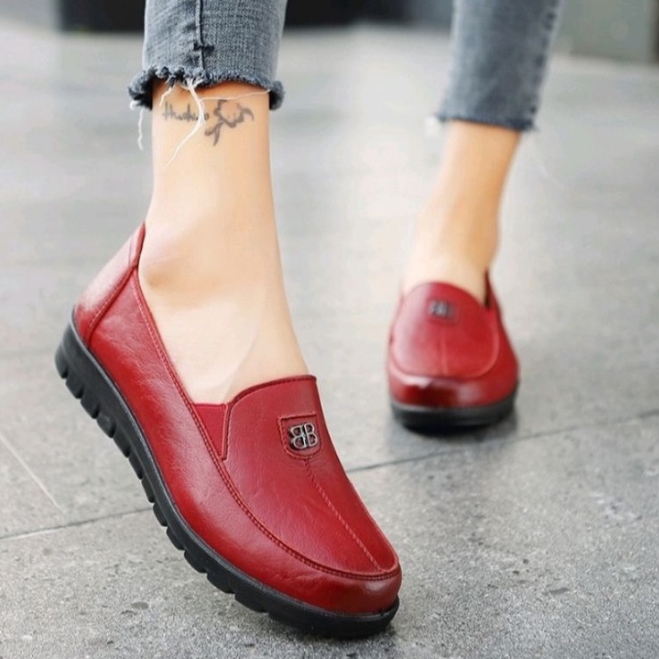 SEPATU WANITA SEPATU LOAFERS SLIP ON TERBARU SEPATU KERJA TRENDY ELEGAN KEKINIAN AND MODERN SEPATU FORMAL FAHSION WANITA-5