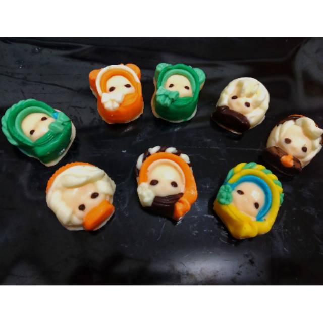 

Coklat Karakter 100gr