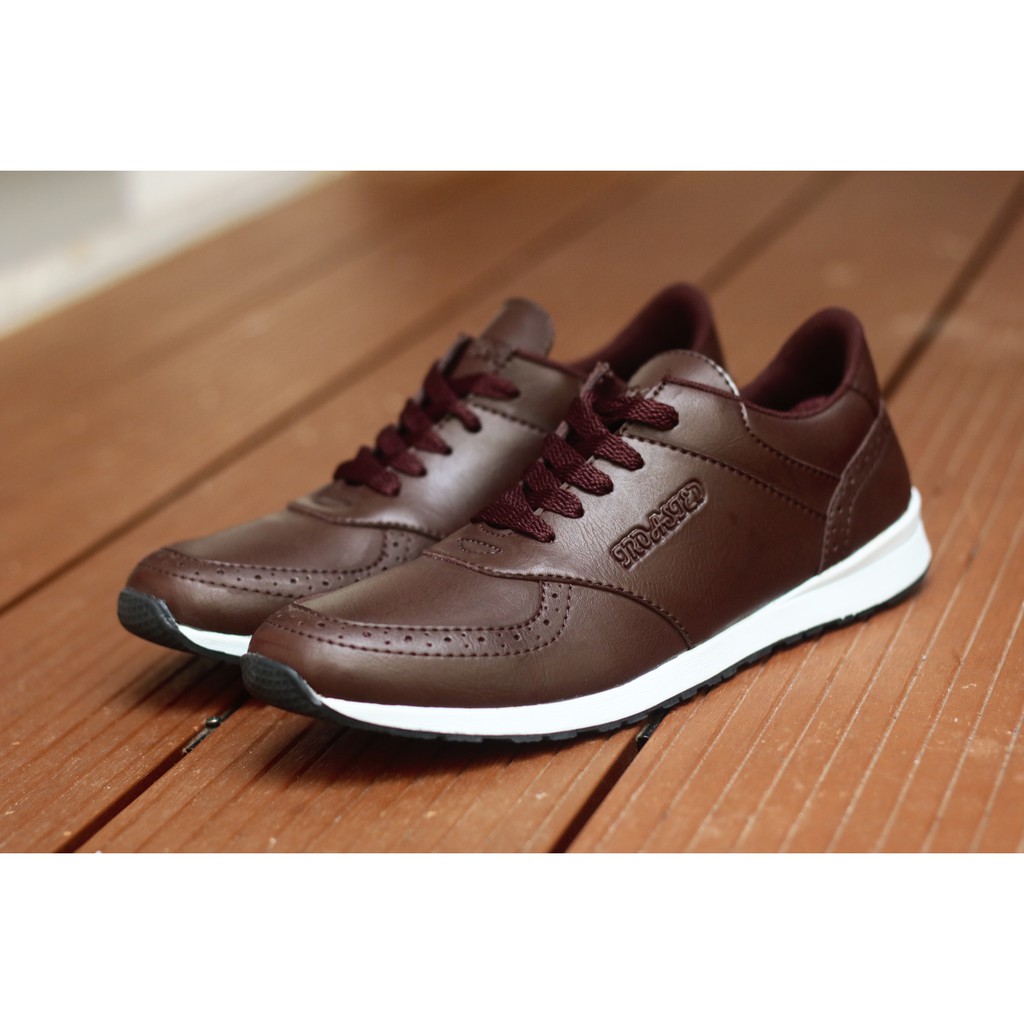 sepatu sneaker viral 3