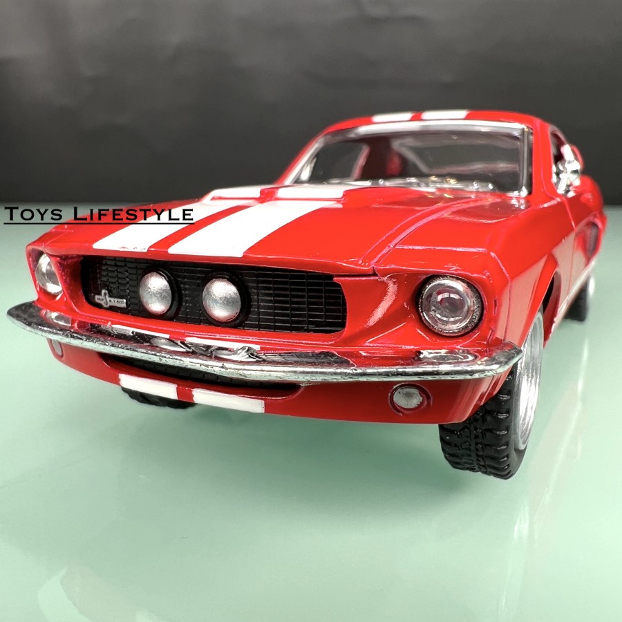 Mobil Kinsmart Diecast - 1967 Shelby GT 500 1:38