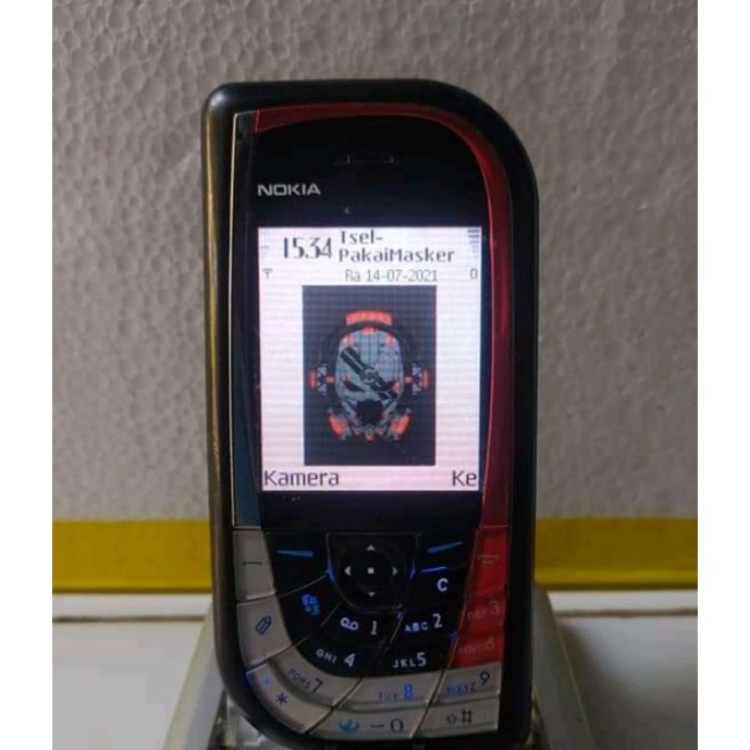 Nokia 7610