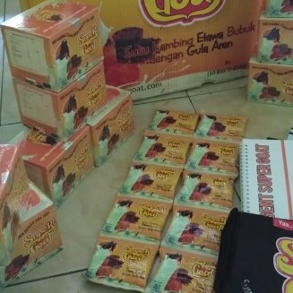 

SUSU KAMBING ETAWA BUBUK MURNI LENGKAP DENGAN GULA AREN ASLI SUPERGOAT