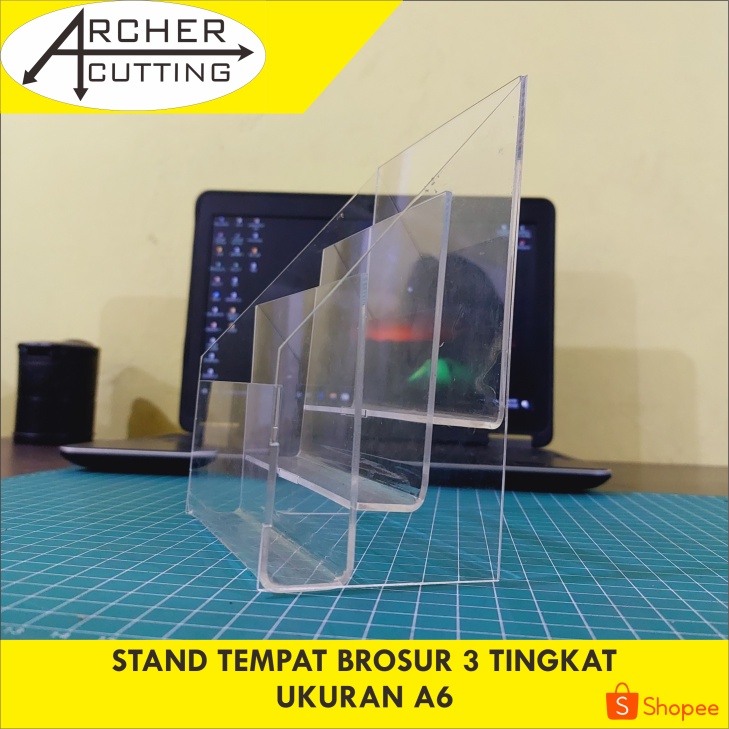 stand brosur meja 3 tingkat tent holder 1/3 f4 akrilik