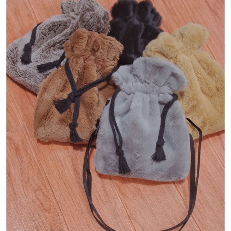 Tas Serut Bulu (rabbit fur) Mini , Slingbag Serut Bulu