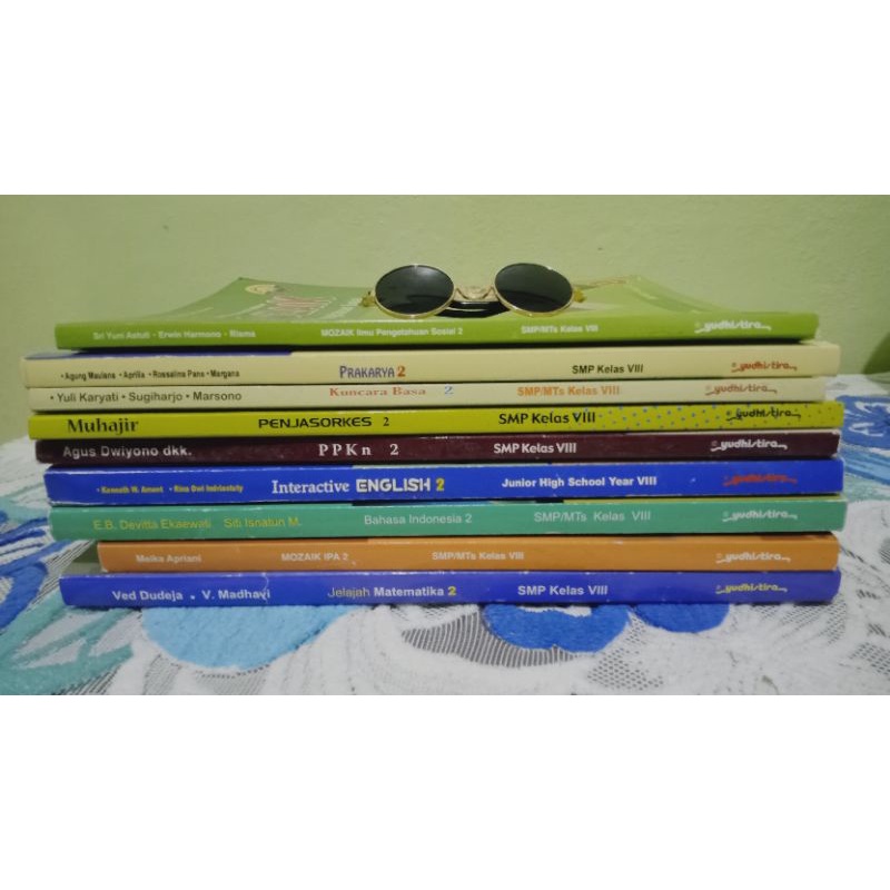 BUKU PELAJARAN YUDHISTIRA KELAS 8 / 2 SMP LENGKAP