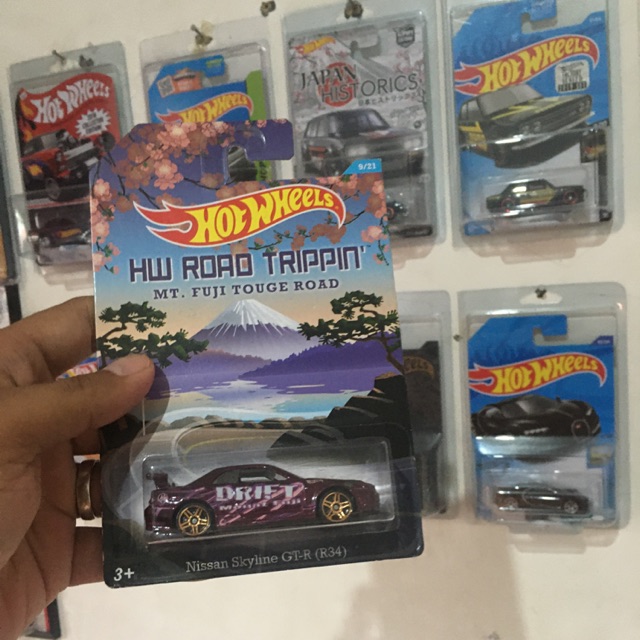Hot Wheels Nissan Skyline GT-R R34 HW Road Trippin