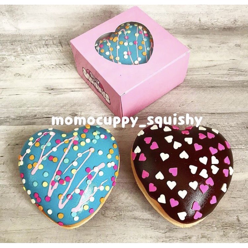 SQUISHY LICENSED silly new heart donut by silly squishies ORIGINAL USA